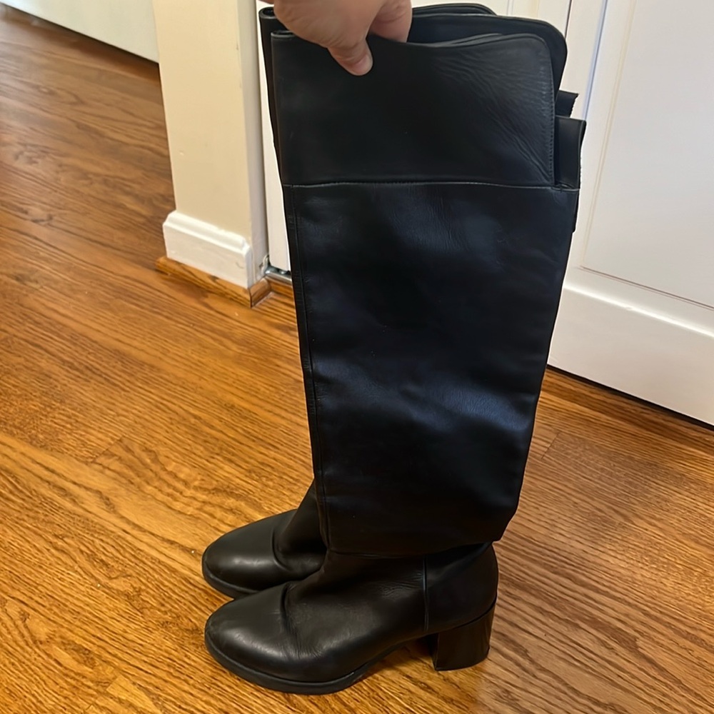 Black Leather Heeled Boots Size 41